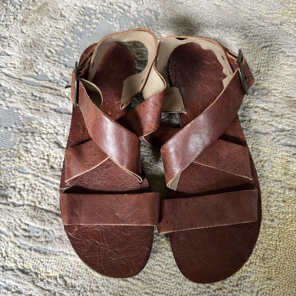 Fly London Sandals Bian flats Leather Sandals Brown strappy gladiator 40 9 9.5 - Picture 2 of 13